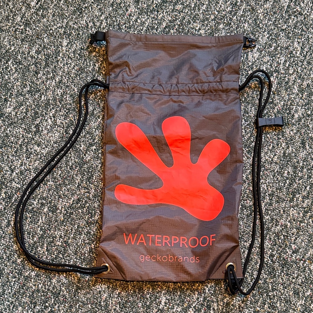 Geckco Brands Waterproof Drawstring Bag - Red and Gray